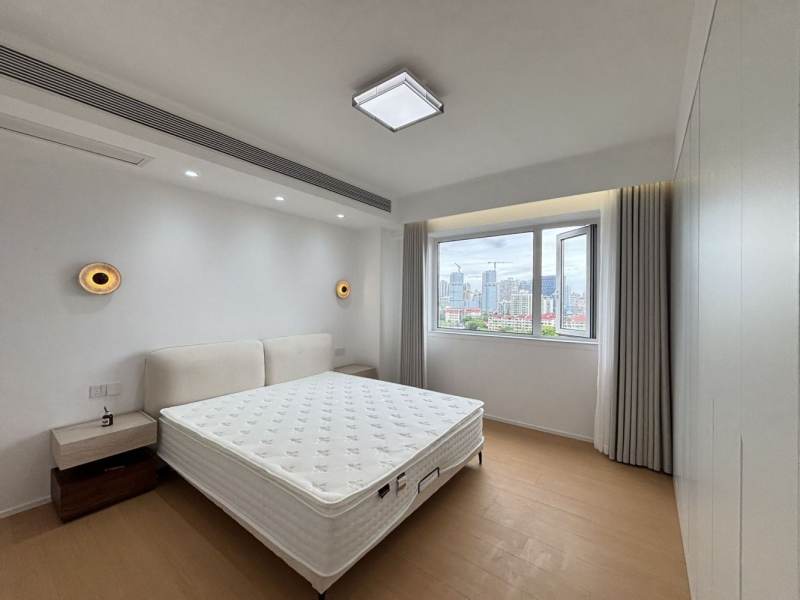 Housing image — Bedroom