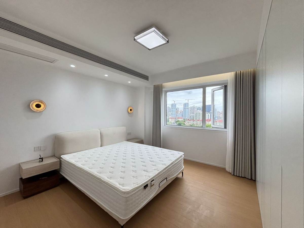 Housing image — Bedroom
