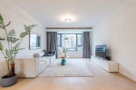 4BR Apartment in Xujiahui