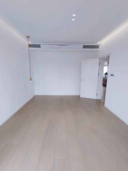 Housing image — Bedroom