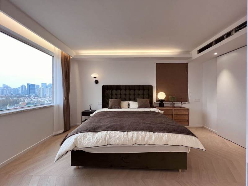 Housing image — Bedroom