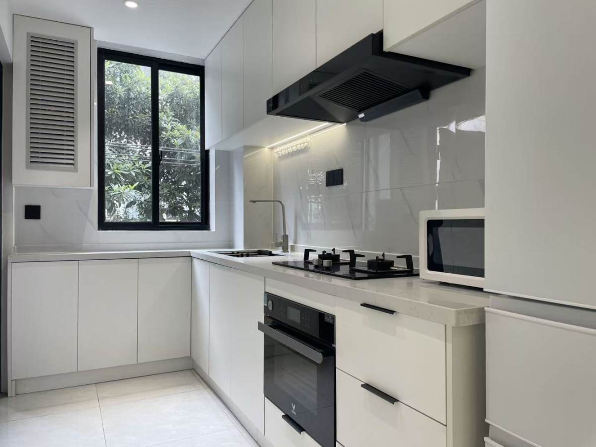 Housing image — Kitchen