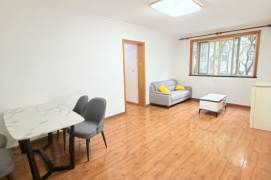 2BR Apartment near Jiangsu Rd Metro (L2/L11)