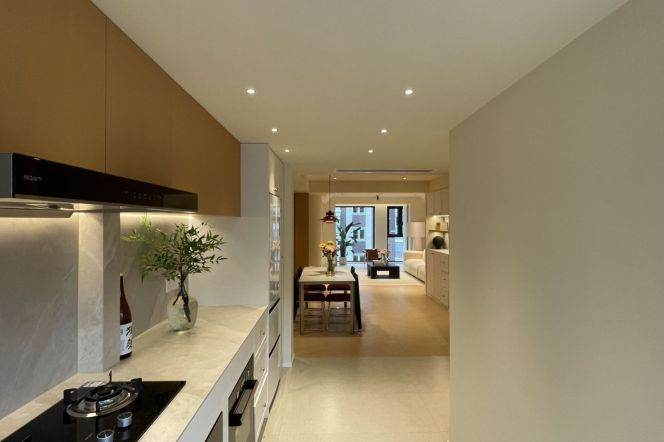 2BR Apartment in Gubei with Floor-to-Ceiling Windows (L10/L15)