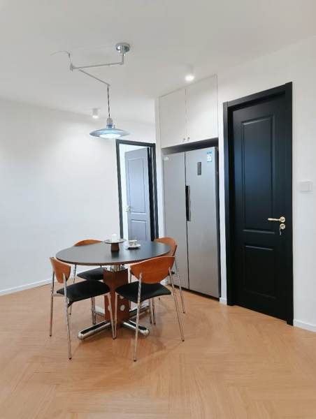Housing image — Dining Area
