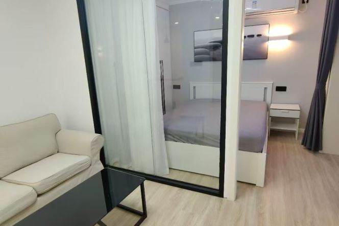 High-Floor 1BR Apartment near Shanghai Jiao Tong University (L10/L11)