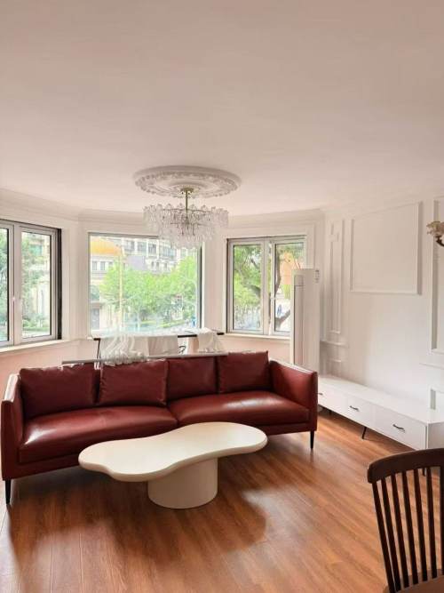 Housing image — Living Room