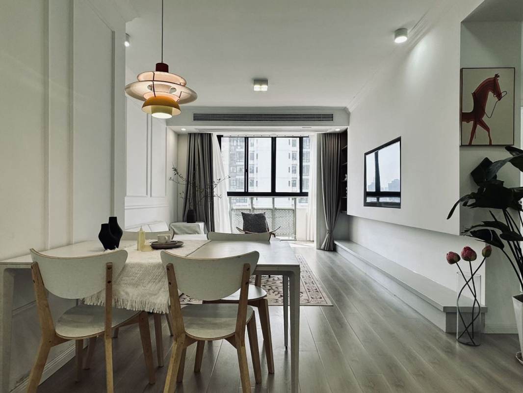 Housing image — Living Room