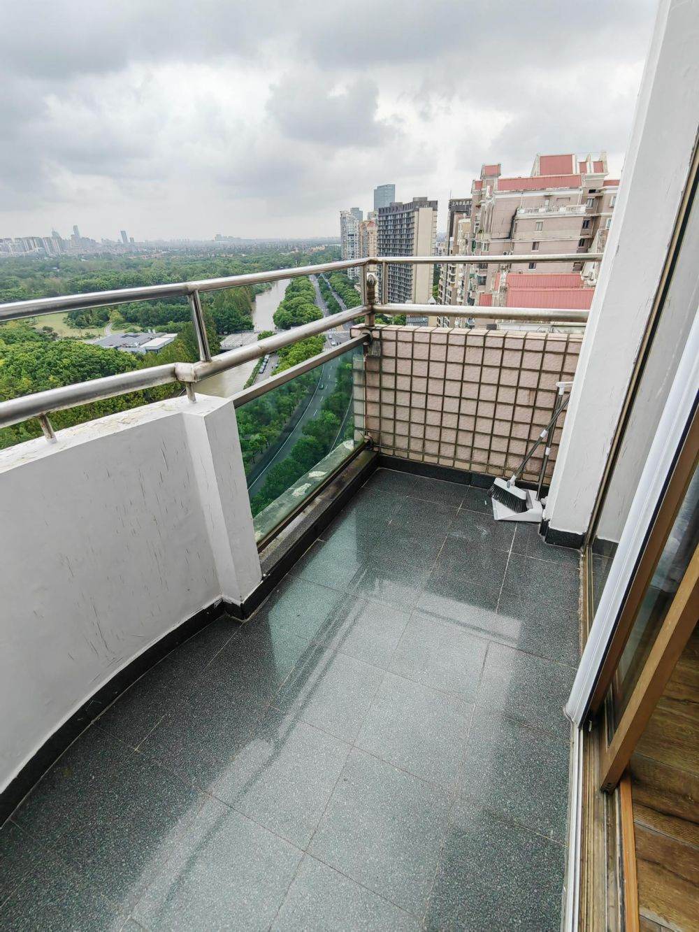 Housing image — Balcony