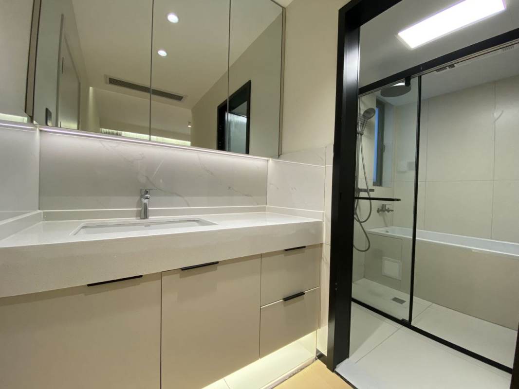 Housing image — Bathroom