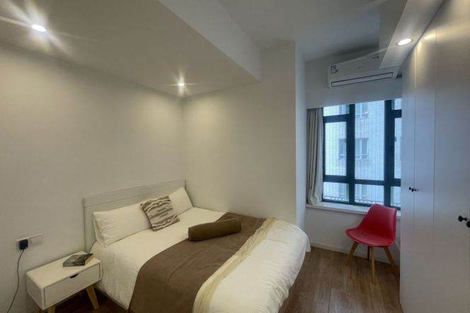 2BR Apartment in Jing'an