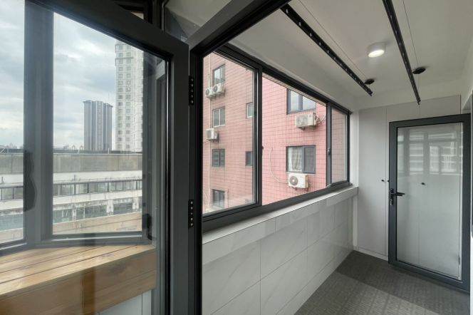 Spacious 2BR Apartment in Jing'an with Outstanding View (L2/L11)
