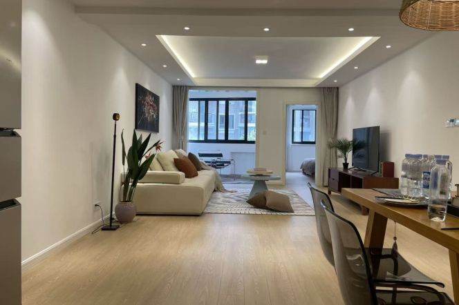 3BR Apartment in Jing'an with Green View (L2/L12/L13)