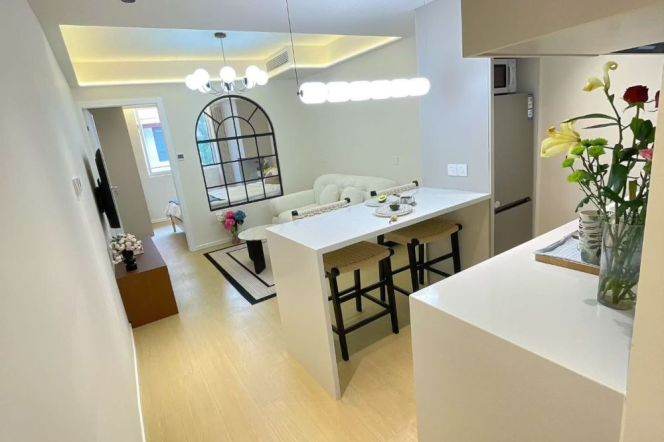 1BR Apartment near Jiangsu Rd Metro