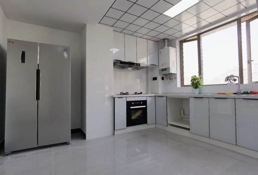 Housing image — Kitchen