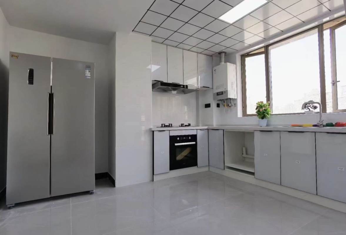 Housing image — Kitchen