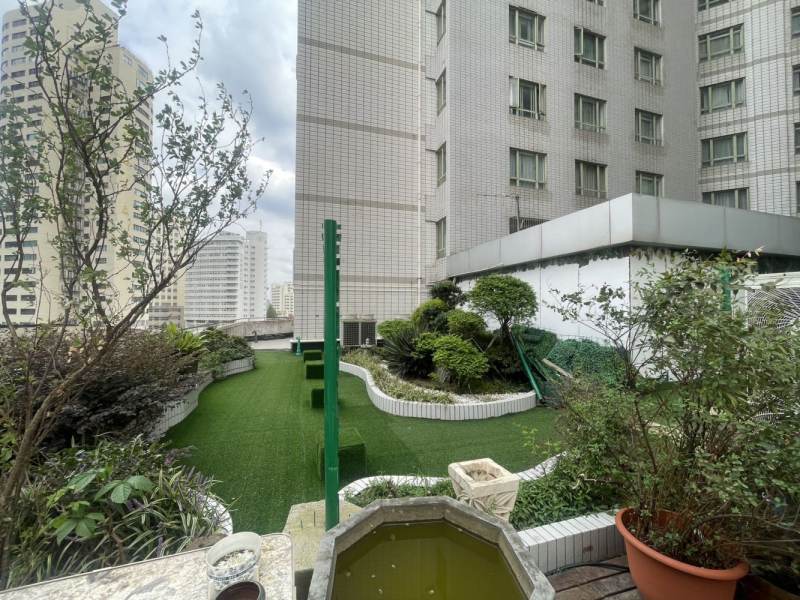 Housing image — Balcony