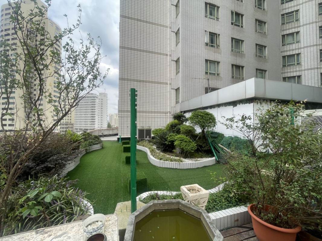 Housing image — Balcony