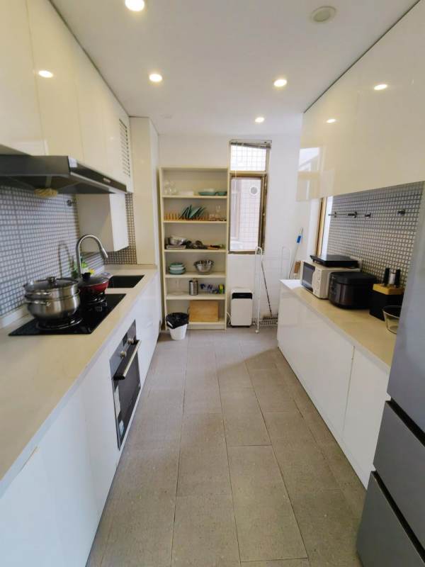 Housing image — Kitchen