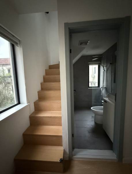 Housing image — Bathroom