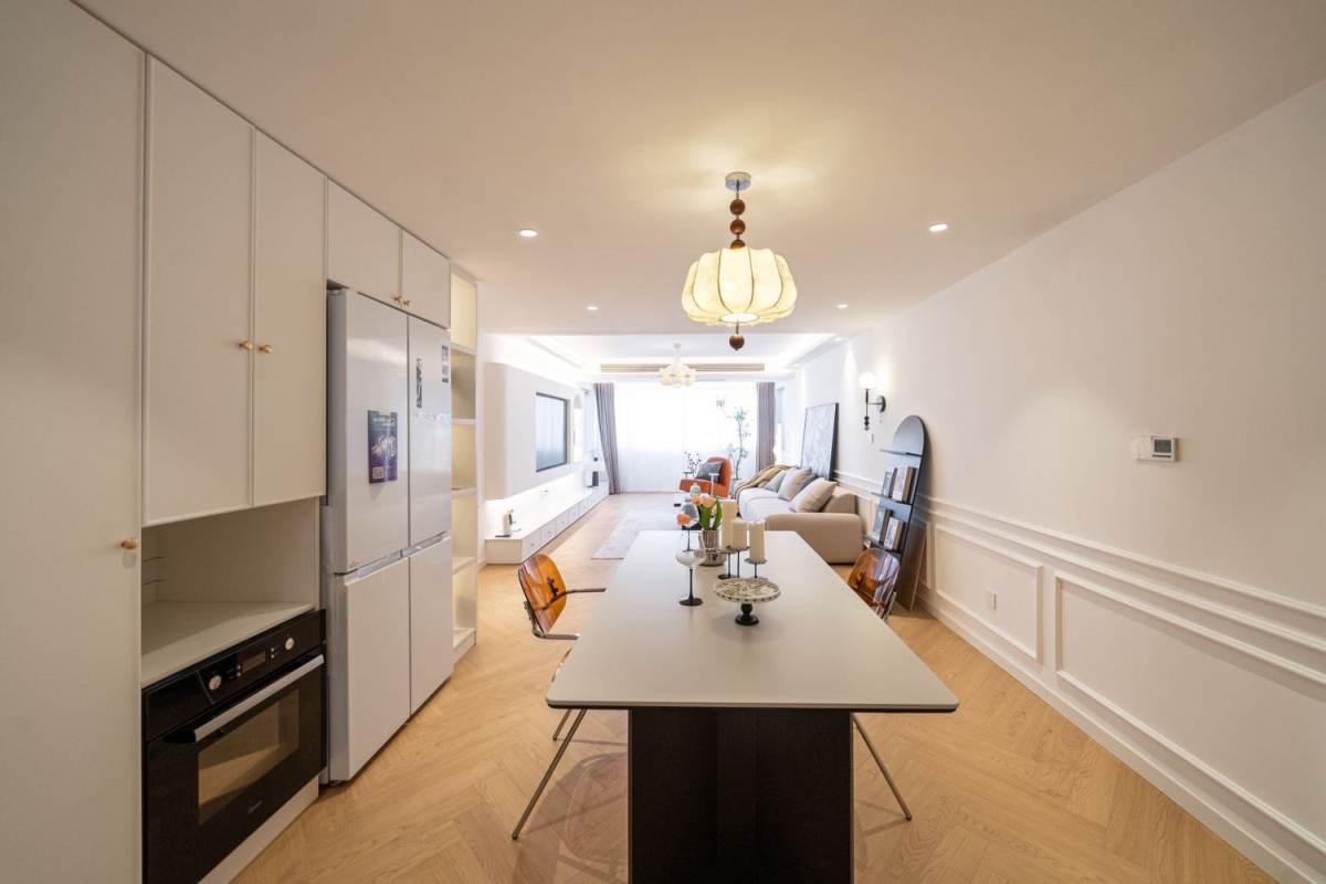 Housing image — Dining Area