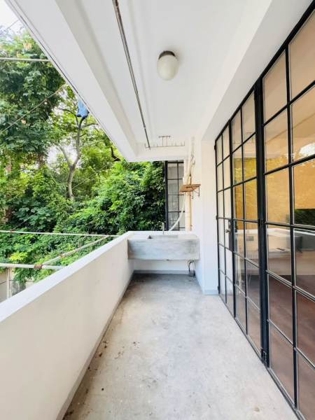 Housing image — Balcony