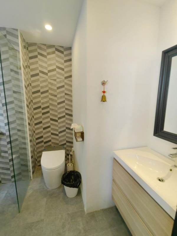 Housing image — Bathroom