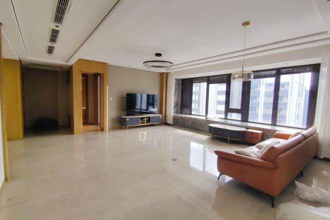 Spacious 3BR Apartment near Oriental Sports Center Metro