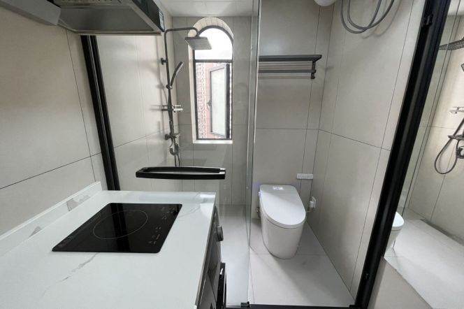 1BR Apartment in Jing'an