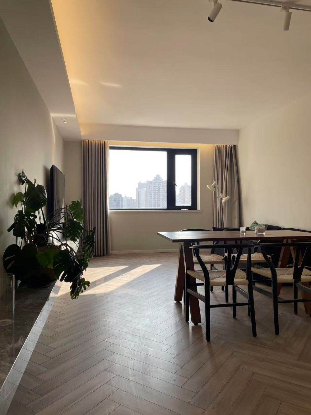 Housing image — Living Room