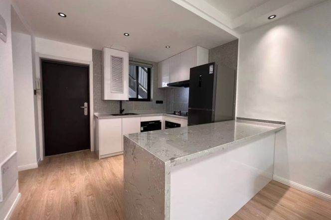 2BR Lane House near Jing'an Temple