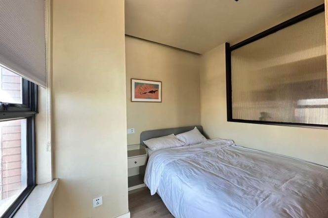 High-Floor 1BR Apartment at Tongji Garden