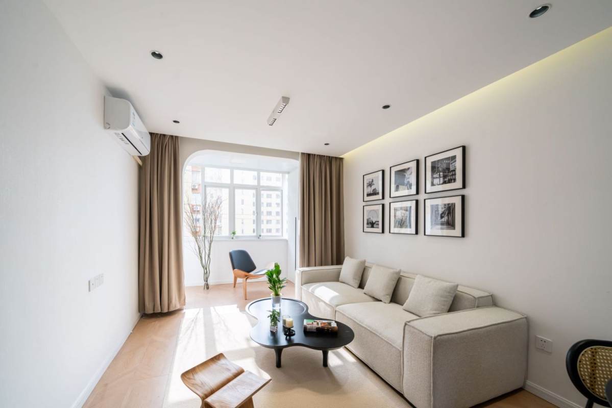 Housing image — Living Room