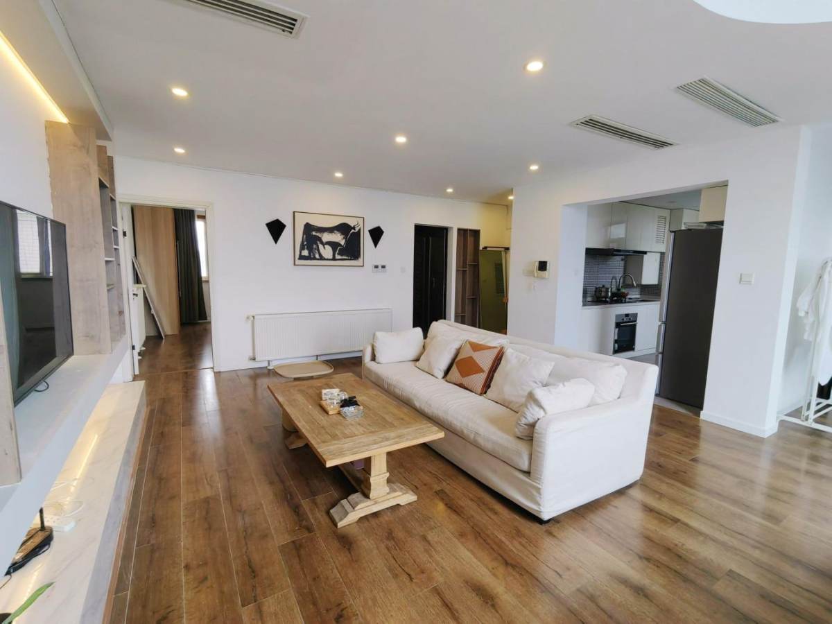 Housing image — Living Room