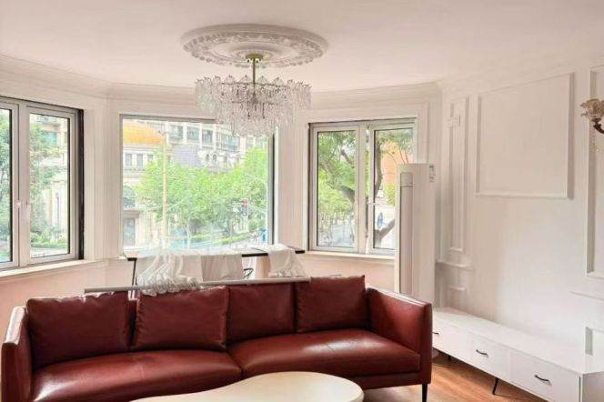 3BR Apartment in Old Xuhui with Green View (L9/L12)