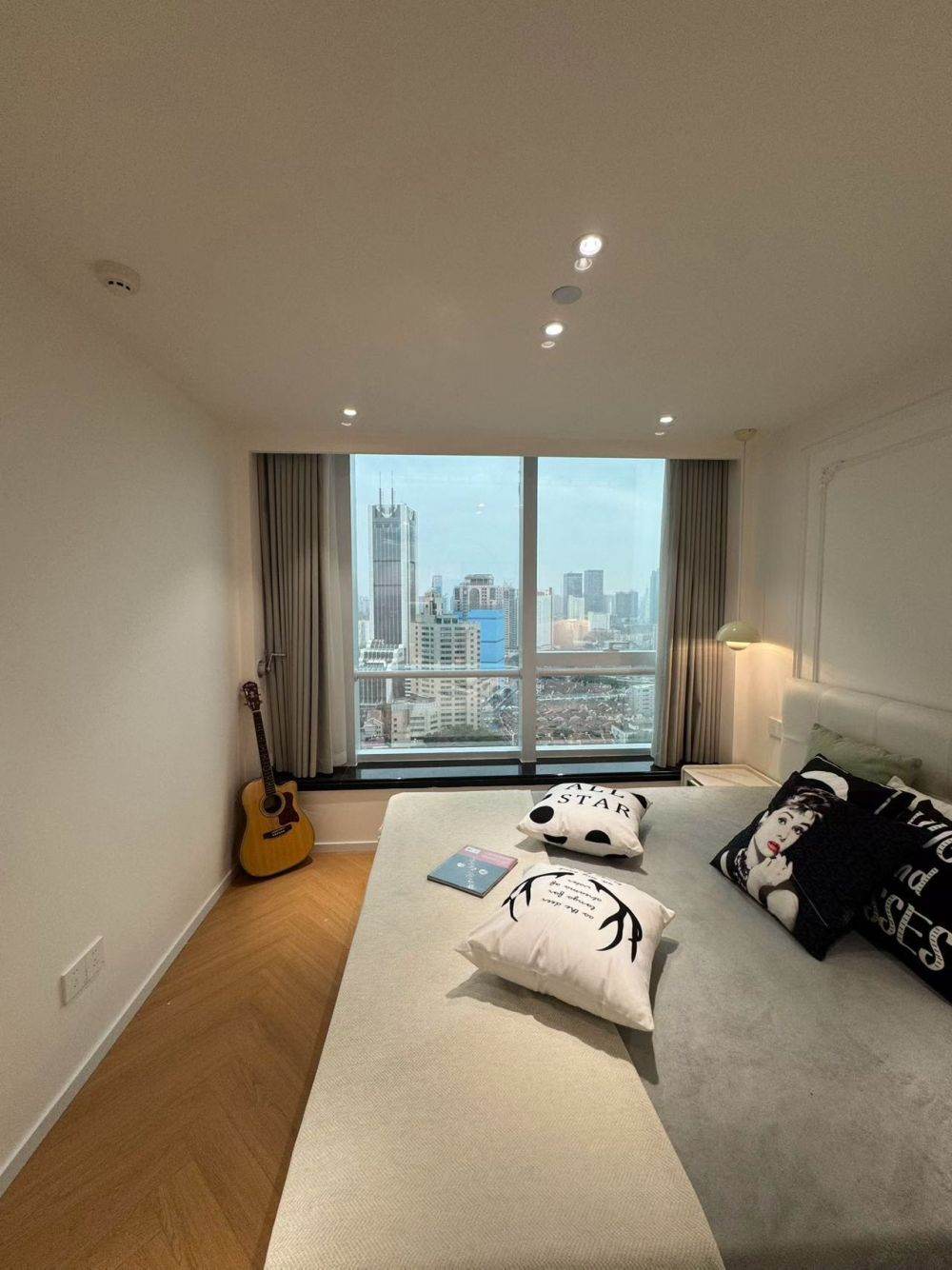 Housing image — Bedroom