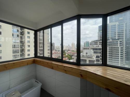 Housing image — Balcony