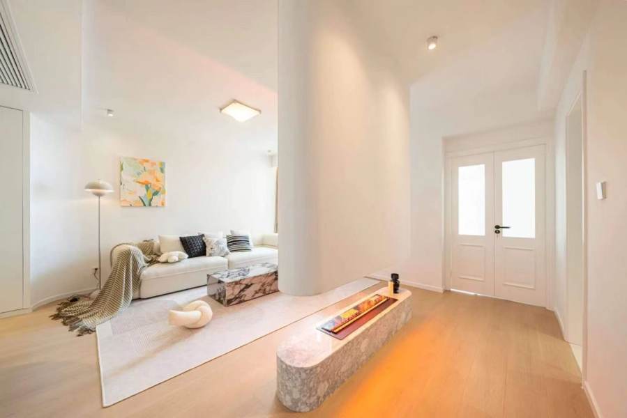 Housing image — Living Room