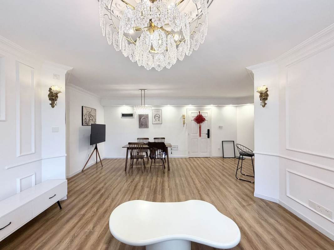 Housing image — Dining Area