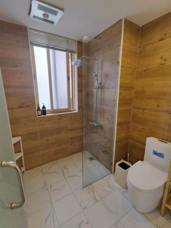 Housing image — Bathroom