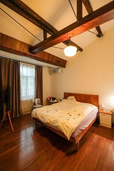 Housing image — Bedroom