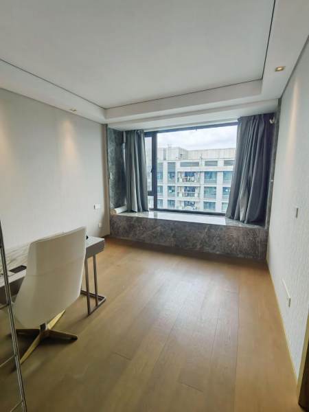 Housing image — Bedroom