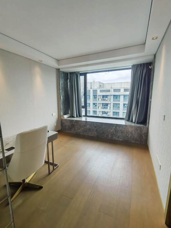 Housing image — Bedroom