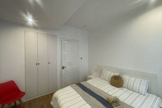 2BR Apartment in Jing'an