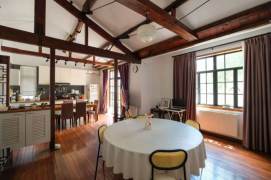 High-Ceiling 3BR Lane House in Old Xuhui (L1/L7)