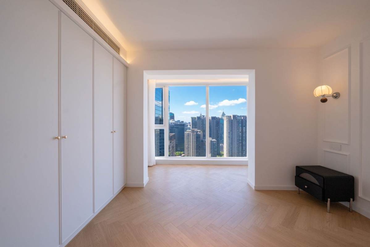 Housing image — Bedroom