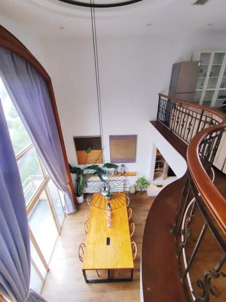 Housing image — Living Room