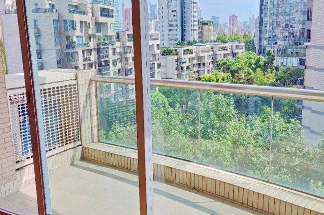 4BR Apartment in Old Xuhui (L1/L7)