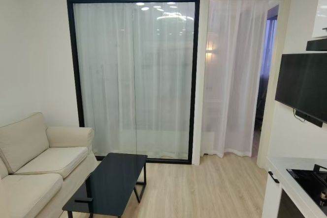 High-Floor 1BR Apartment near Shanghai Jiao Tong University (L10/L11)