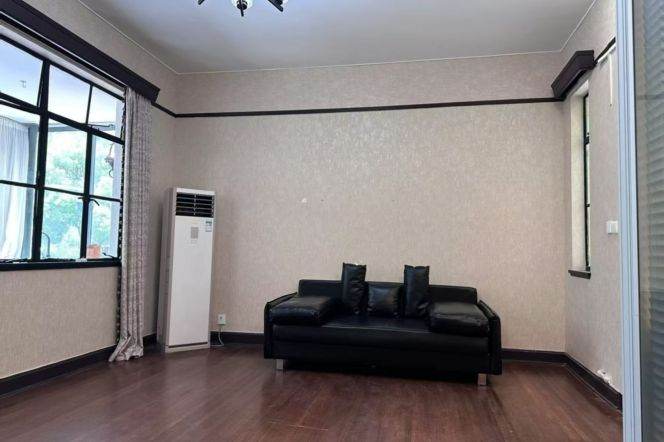 1BR Apartment in Jing'an (L2/L7/L14)